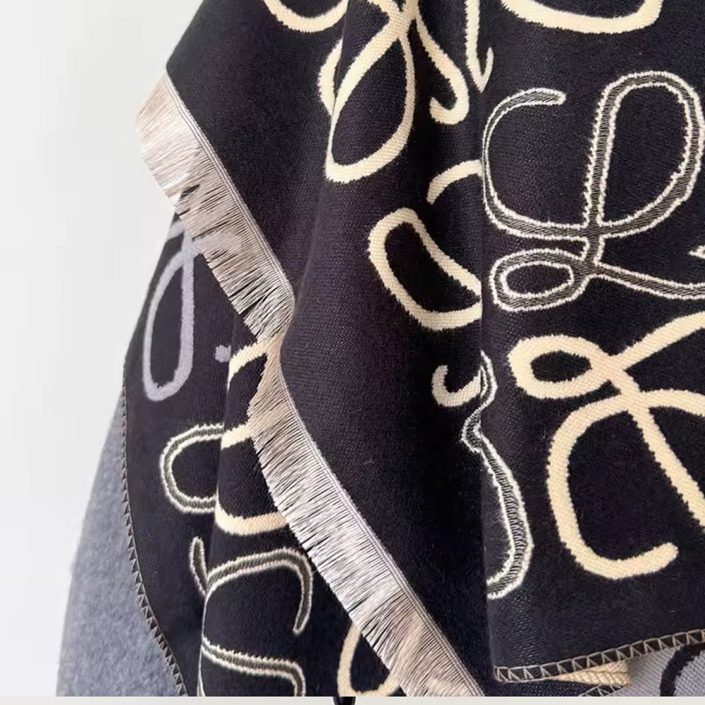 Anagram Lines Scarf - Gray -Wool, Silk, and Cashmere blend - Picture 3 of 3
